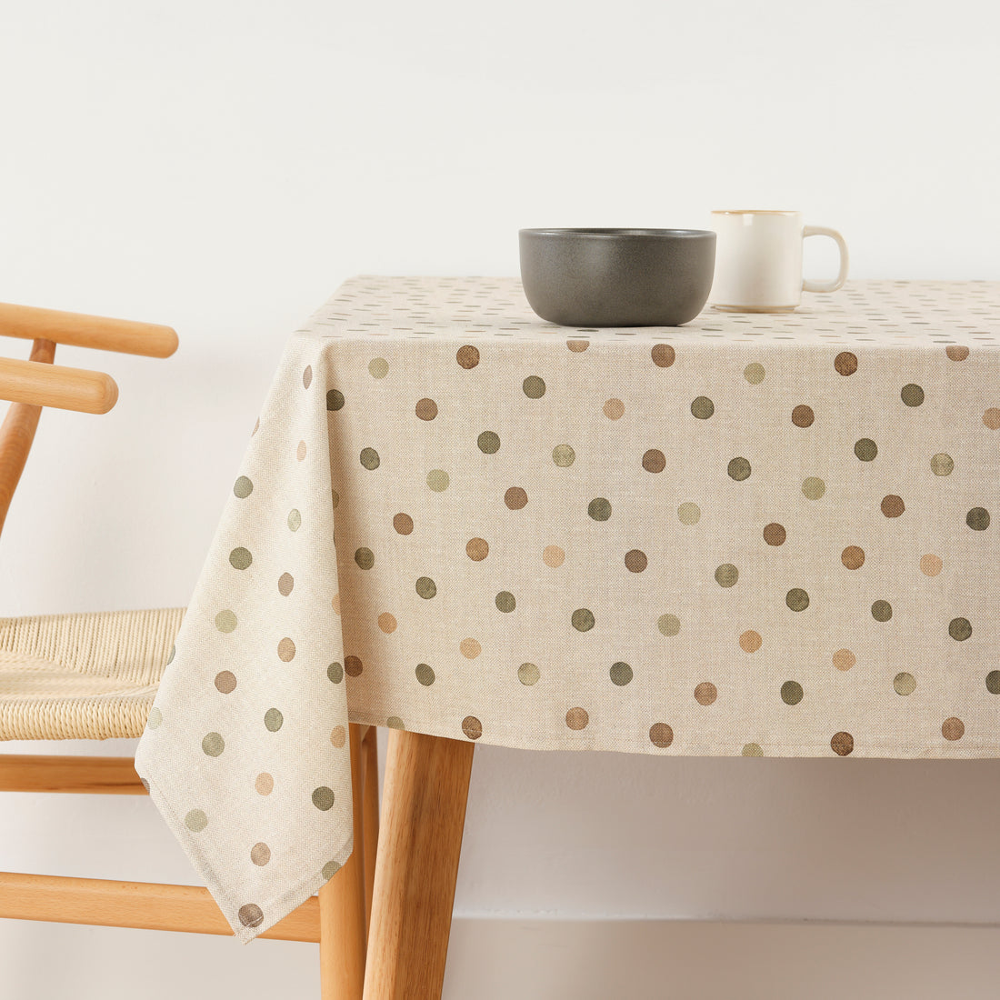 Stain-resistant tablecloth 0120-304