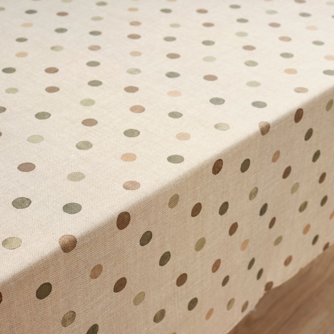 Stain-resistant tablecloth 0120-304