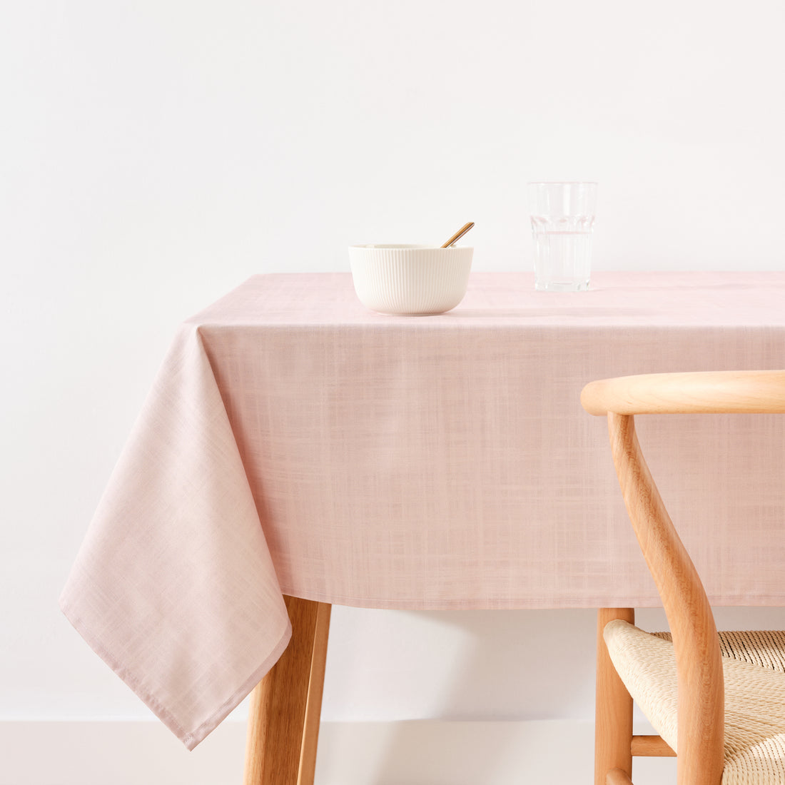 Stain-resistant tablecloth 0120-311