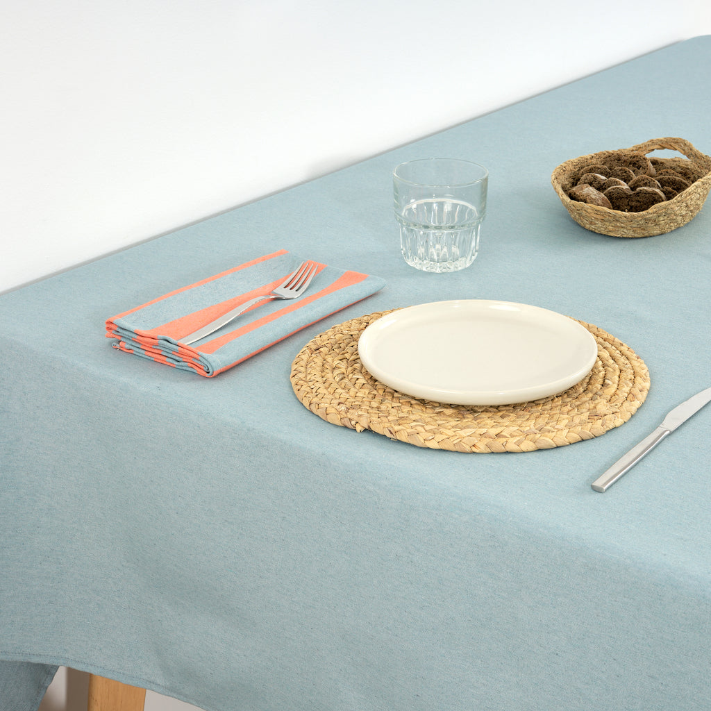 Mantel de tela jacquard Maglia Liso Agua