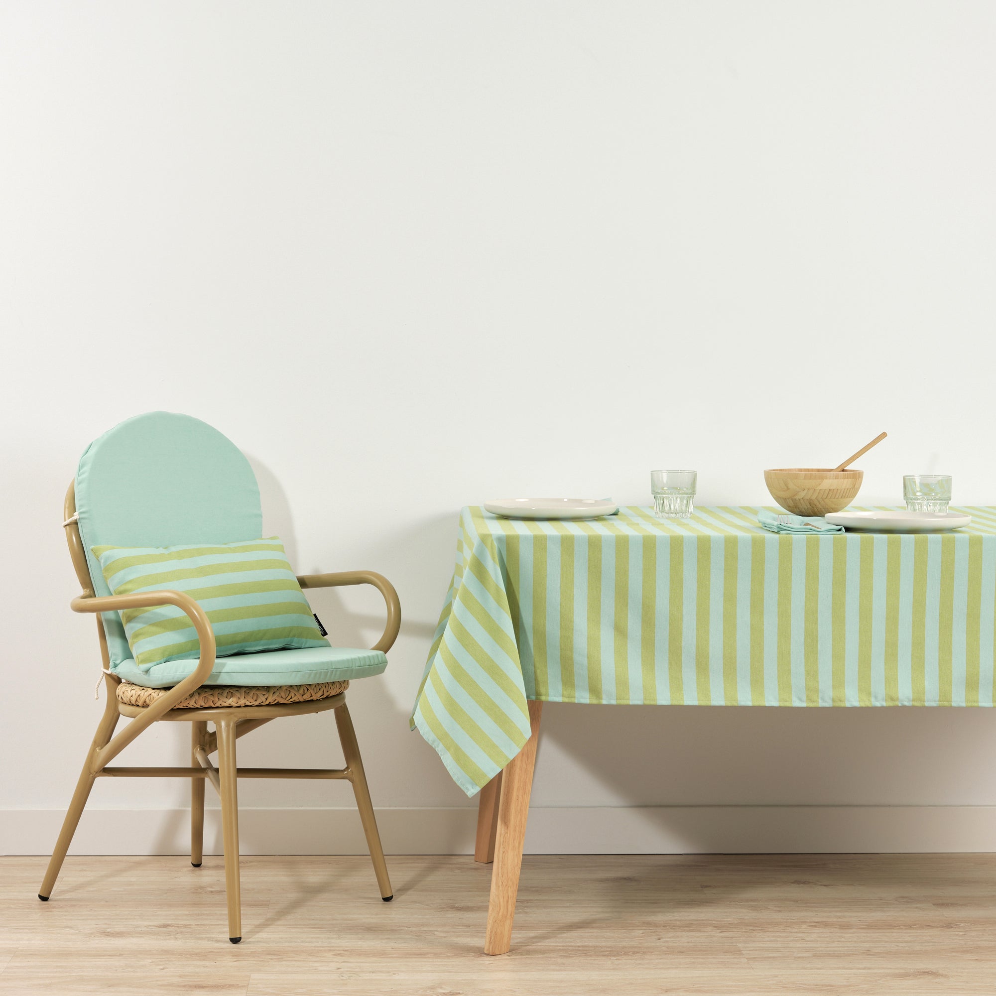 Mantel de tela jacquard Maglia Raya Pistacho y Turquesa