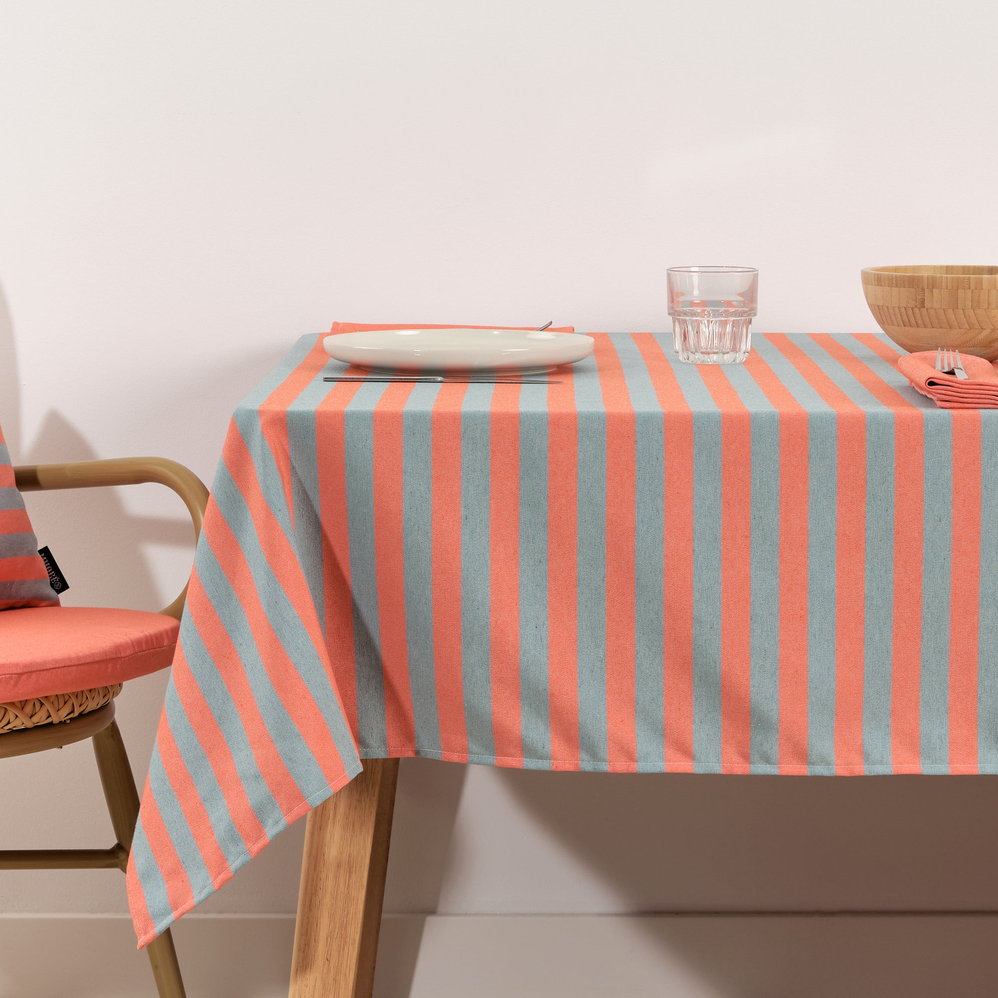 Mantel de tela jacquard Maglia Raya Naranja y Agua