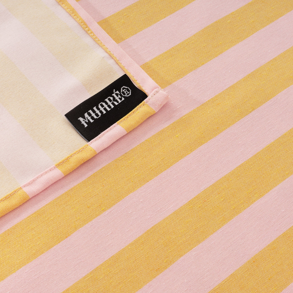 Mantel de tela jacquard Maglia Raya Rosa y Yema