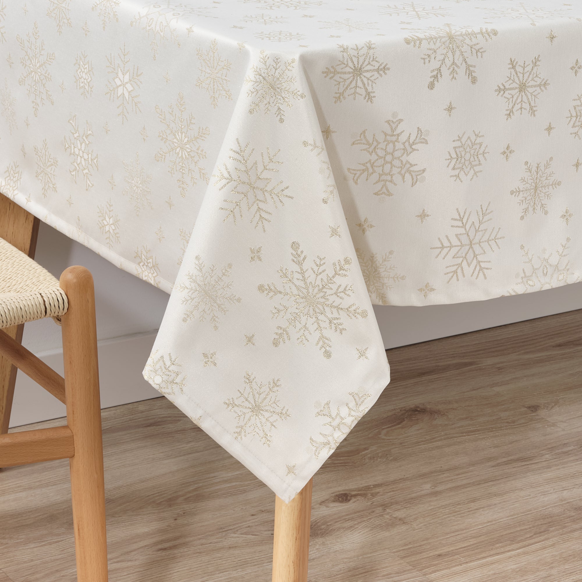 Mantel de tela jacquard hilo dorado PSC4821