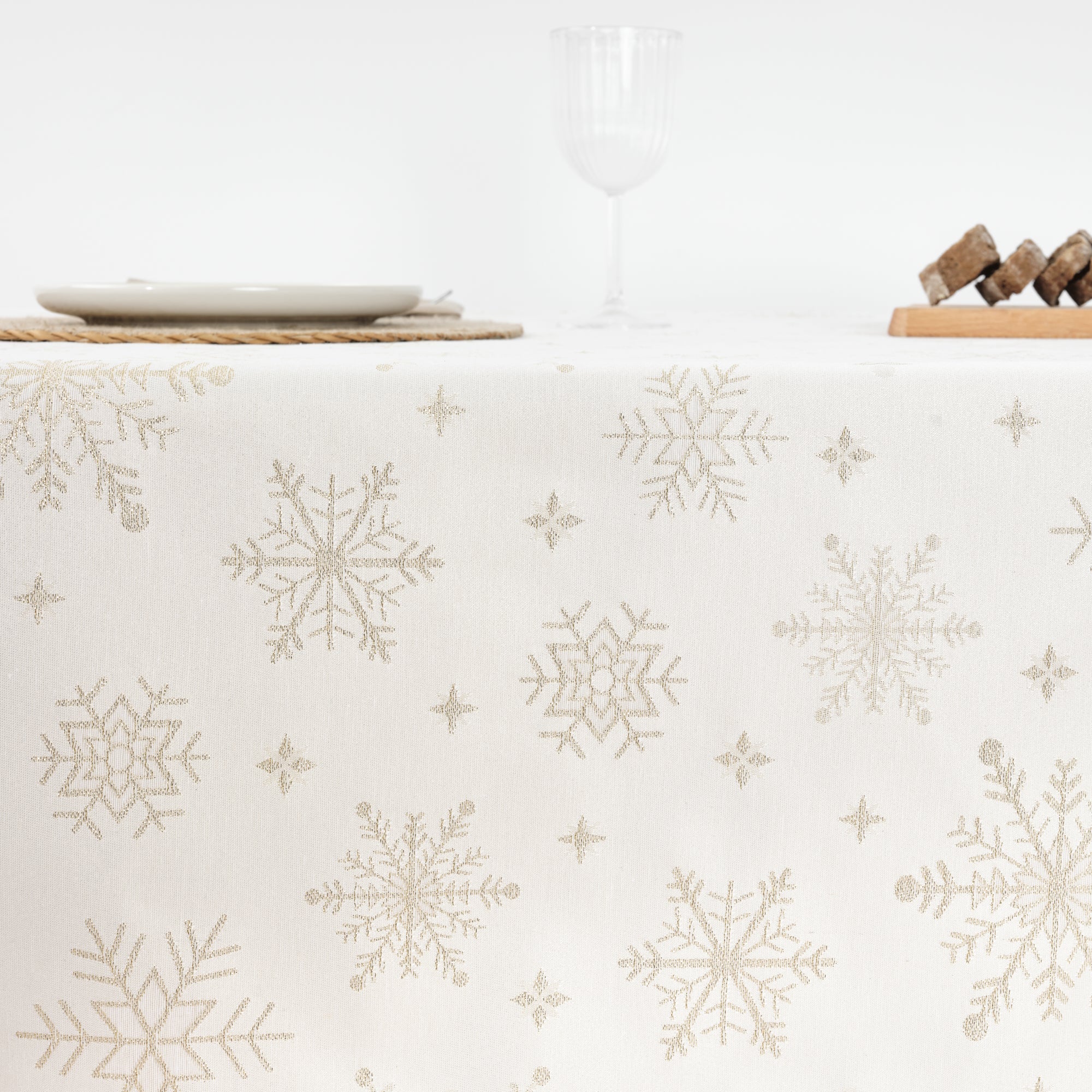 Mantel de tela jacquard hilo dorado PSC4821