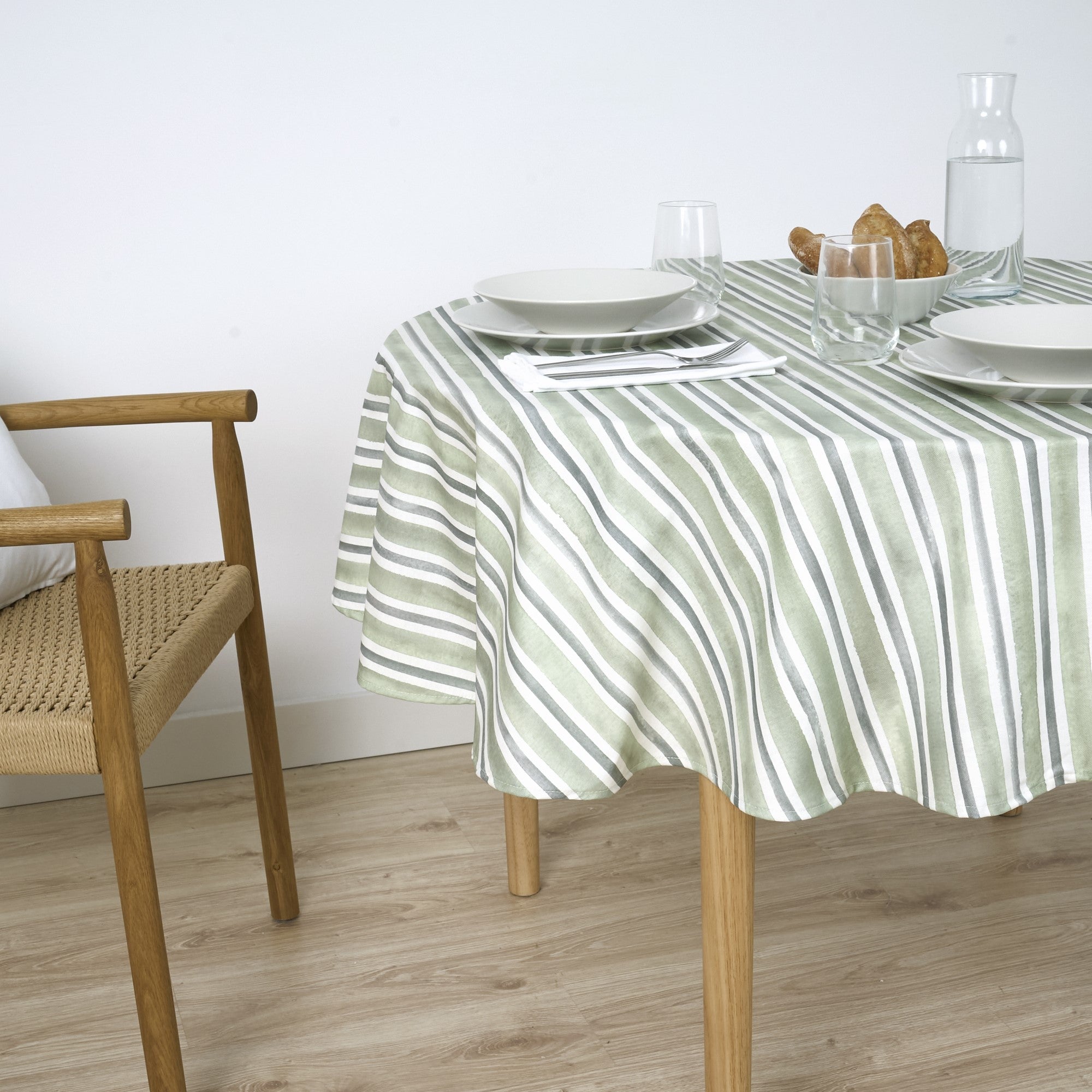 Mantel redondo resinado antimanchas Kan 125 2 Desert Sage Coord. 100