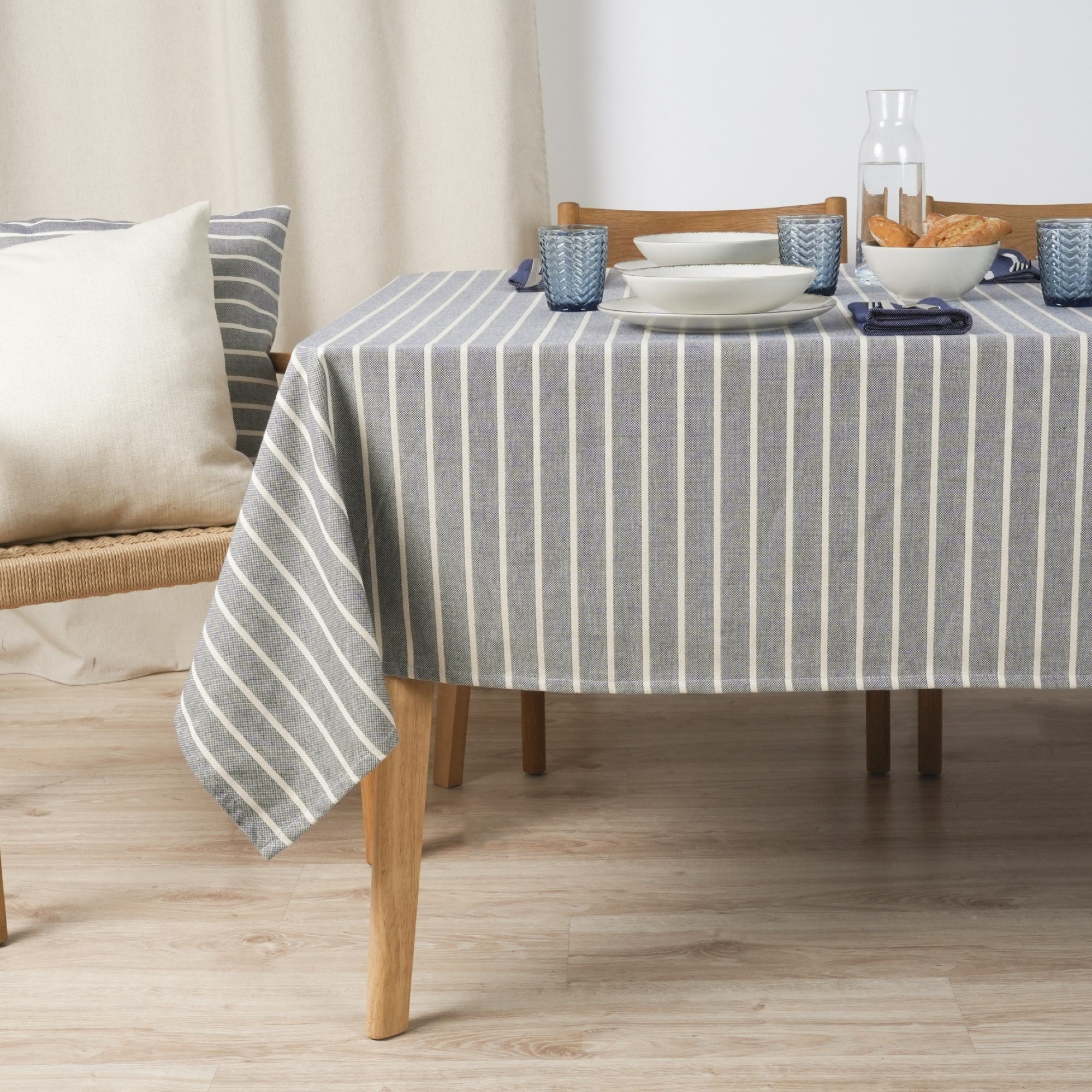 Mantel jacquard antimanchas Rayas Azulon Fc