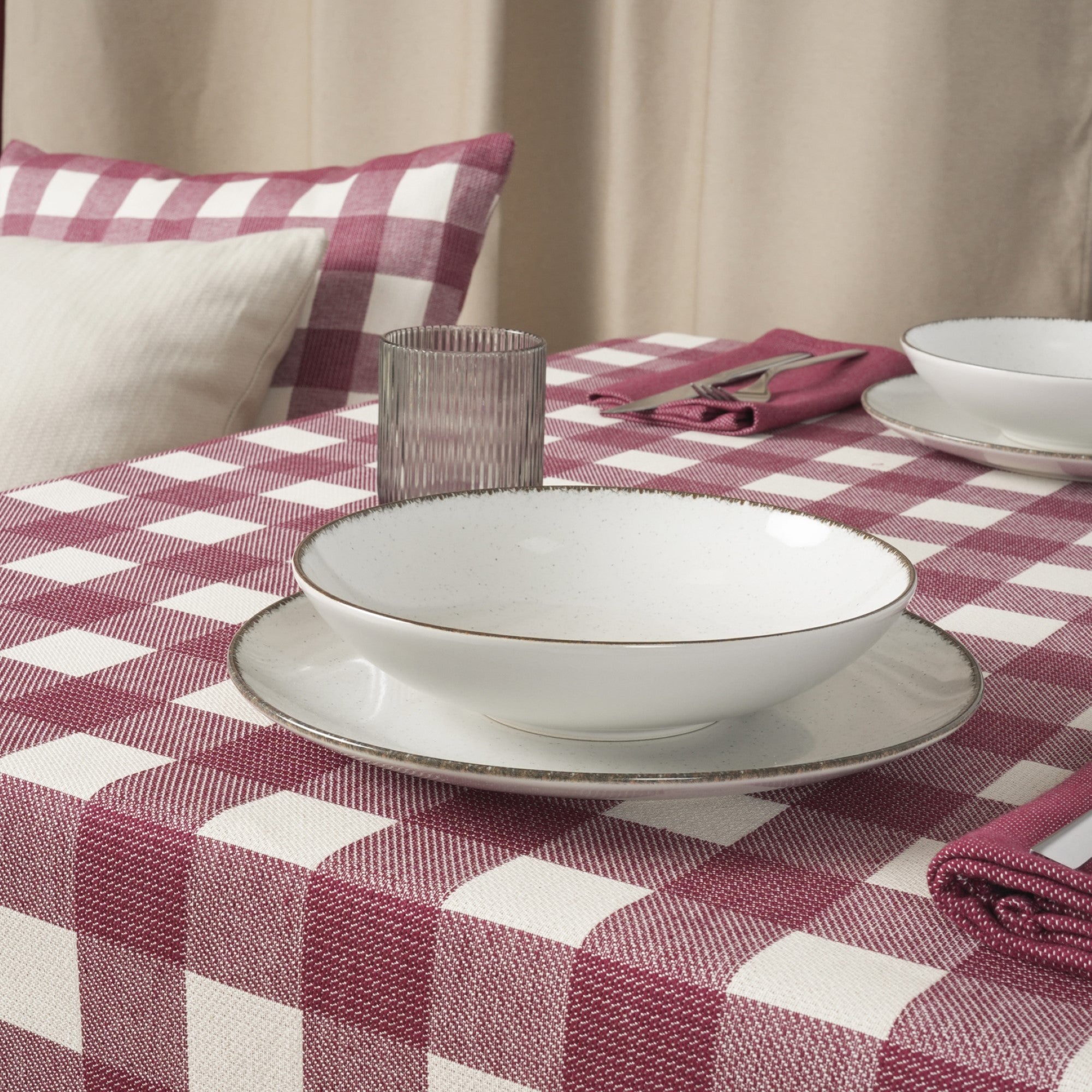 Mantel jacquard antimanchas Vichy Grande Granate