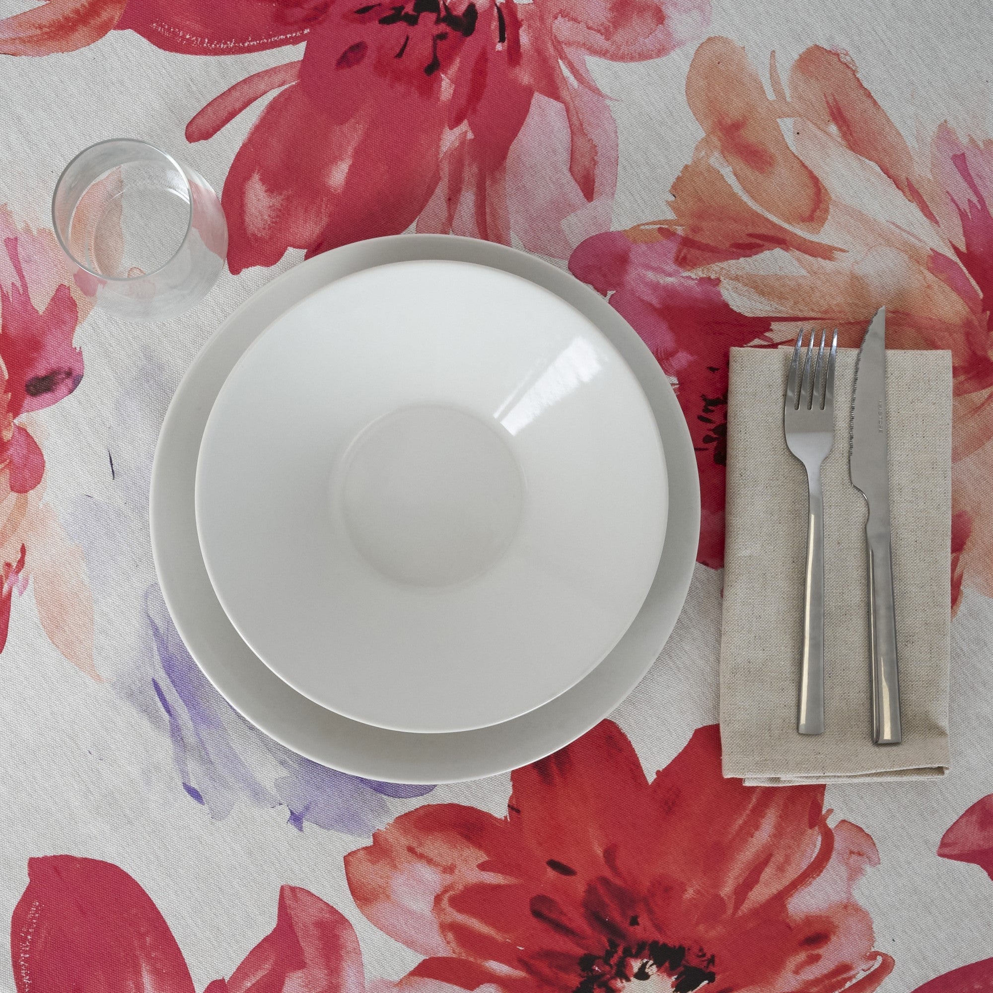 Mantel redondo resinado antimanchas Big Flowers 7 Fucsia