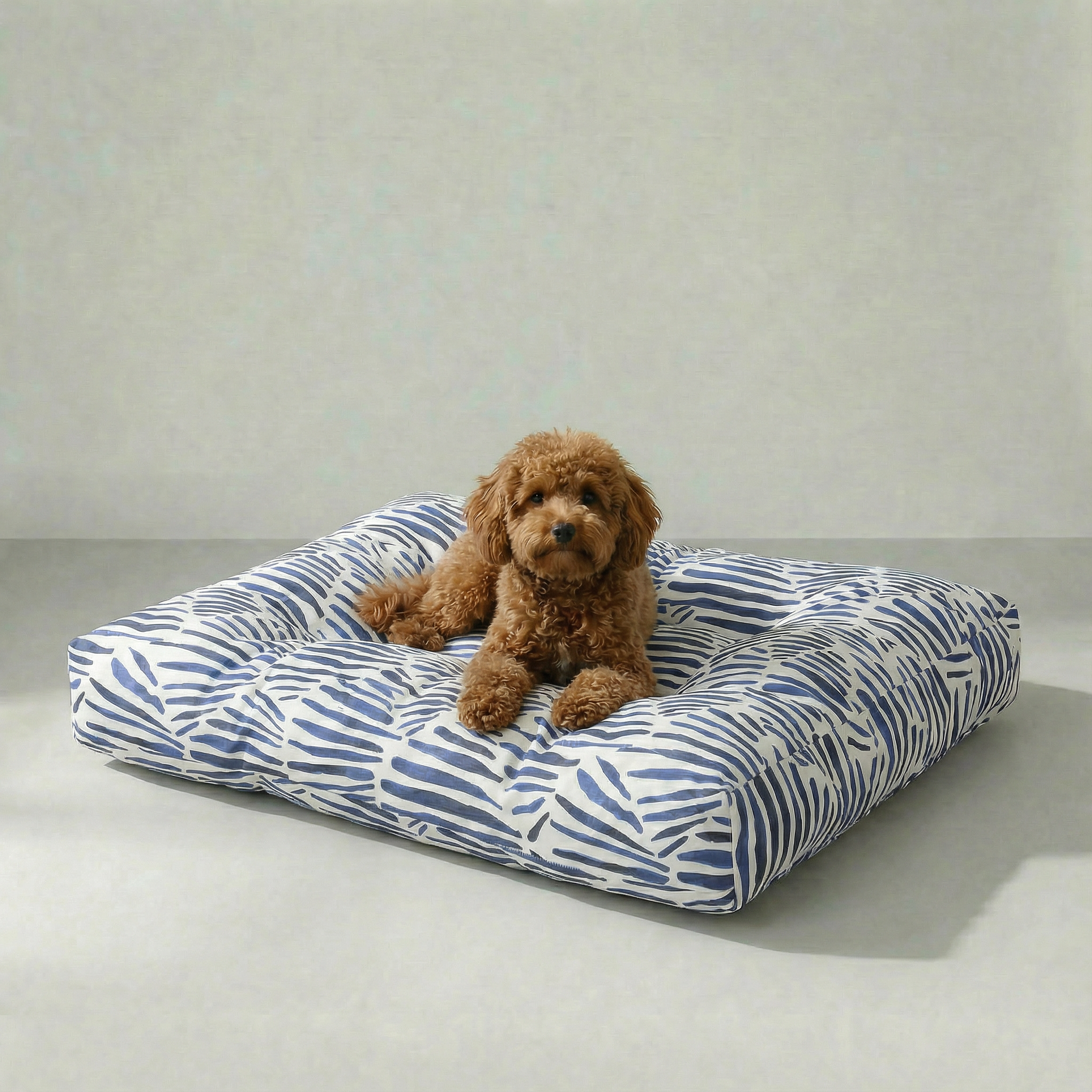 Cama para mascota gruesa y acolchada con acabado antimanchas Gavina