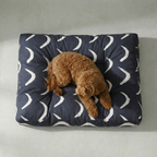 Cama para mascota gruesa y acolchada con acabado antimanchas Calella Azul