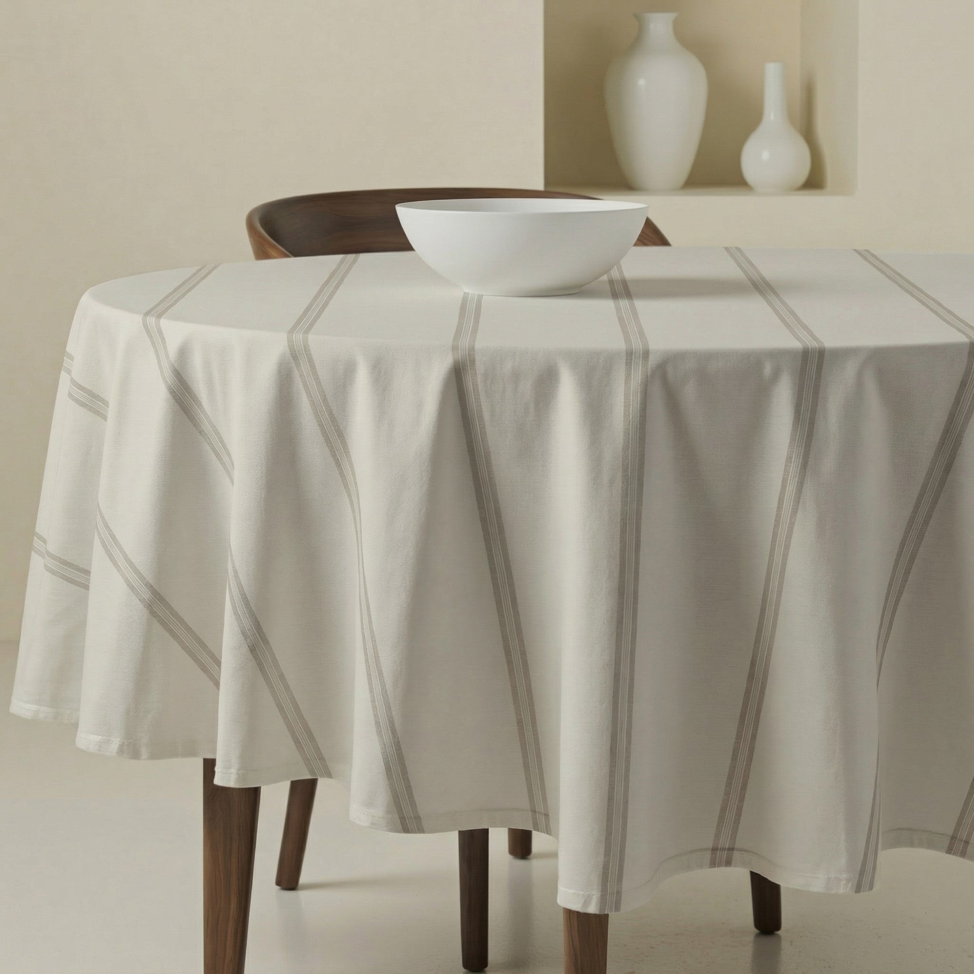 Mantel redondo resinado antimanchas Nua Beige
