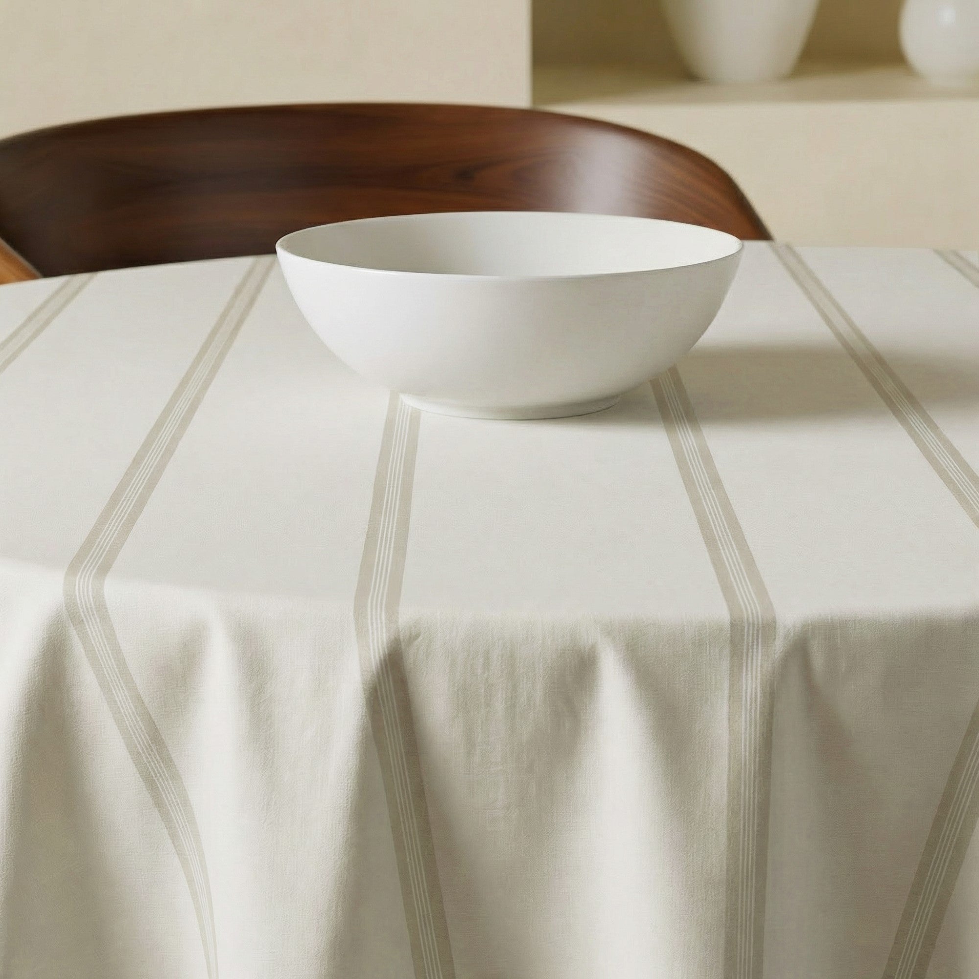 Mantel redondo resinado antimanchas Nua Beige