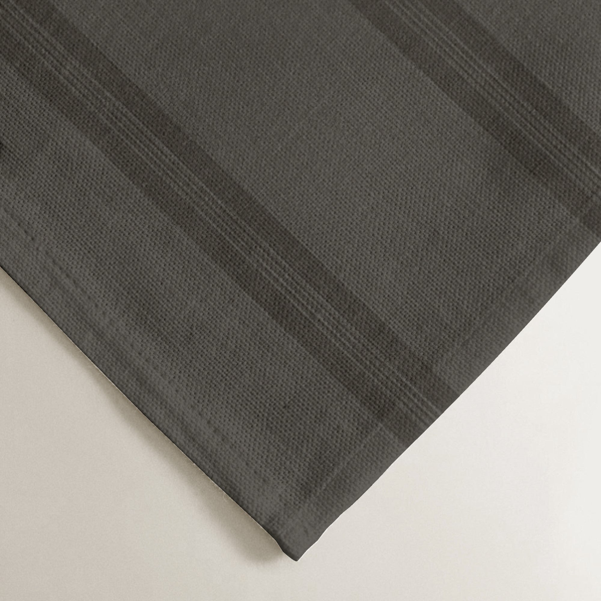 Pack de 4 unidades servilletas Nua Marrón Oscuro