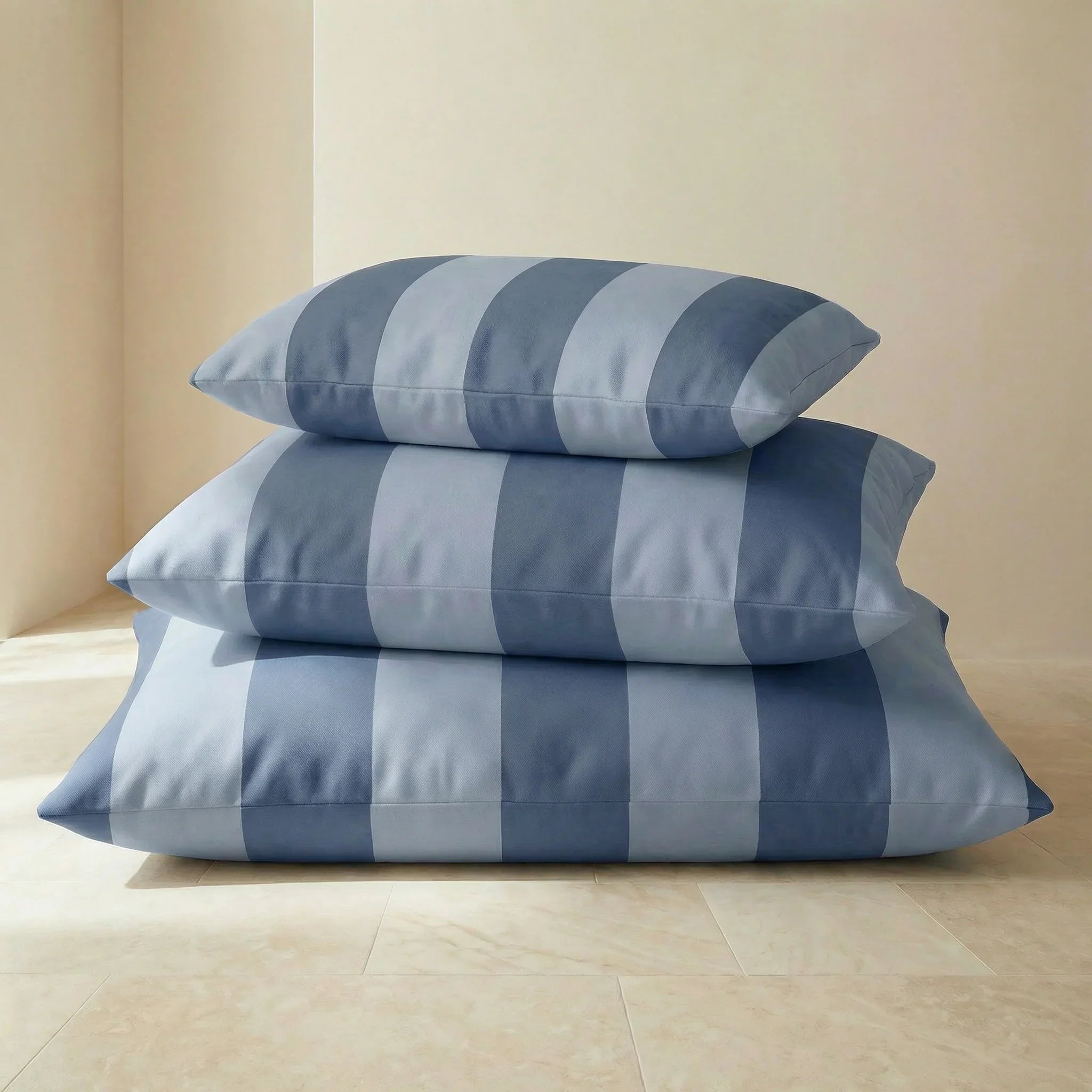 Funda para cama de mascota antimanchas Romani Azul