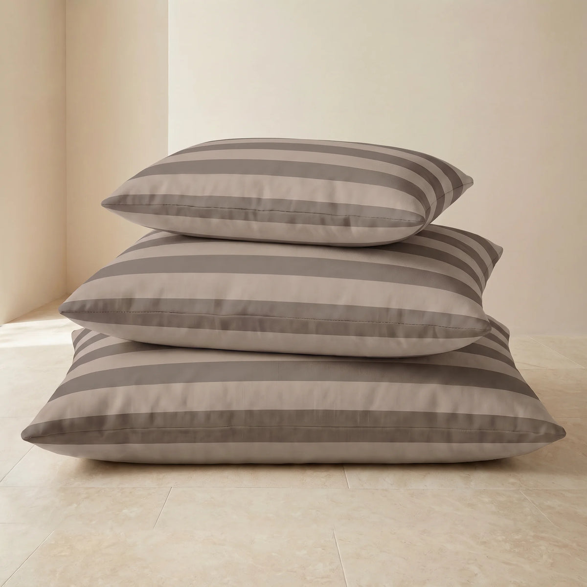 Funda para cama de mascota antimanchas Romani Marron