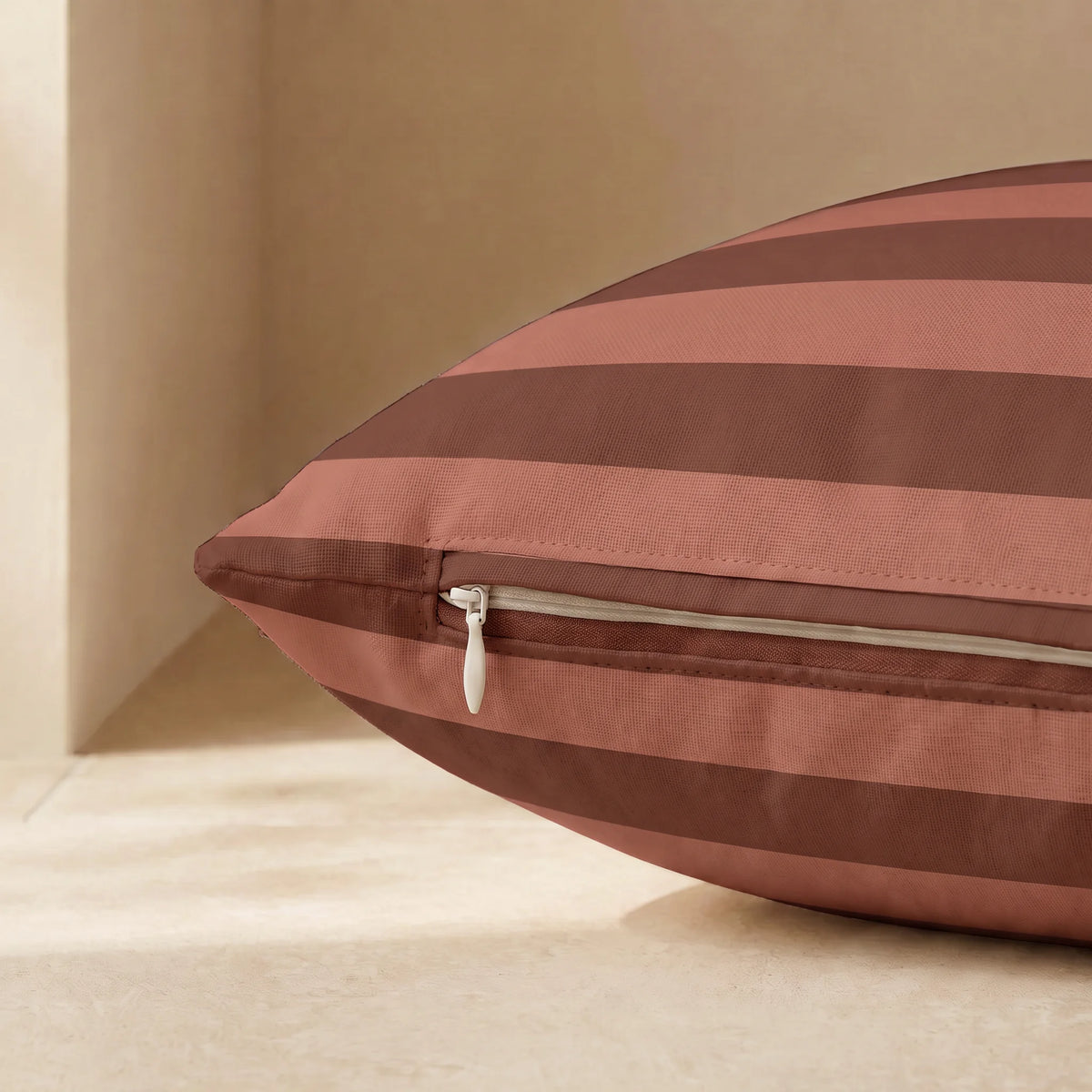 Funda para cama de mascota antimanchas Romani Teja