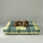 Cama para mascota gruesa y acolchada con acabado antimanchas Sutton Esmeralda