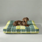 Cama para mascota gruesa y acolchada con acabado antimanchas Sutton Esmeralda