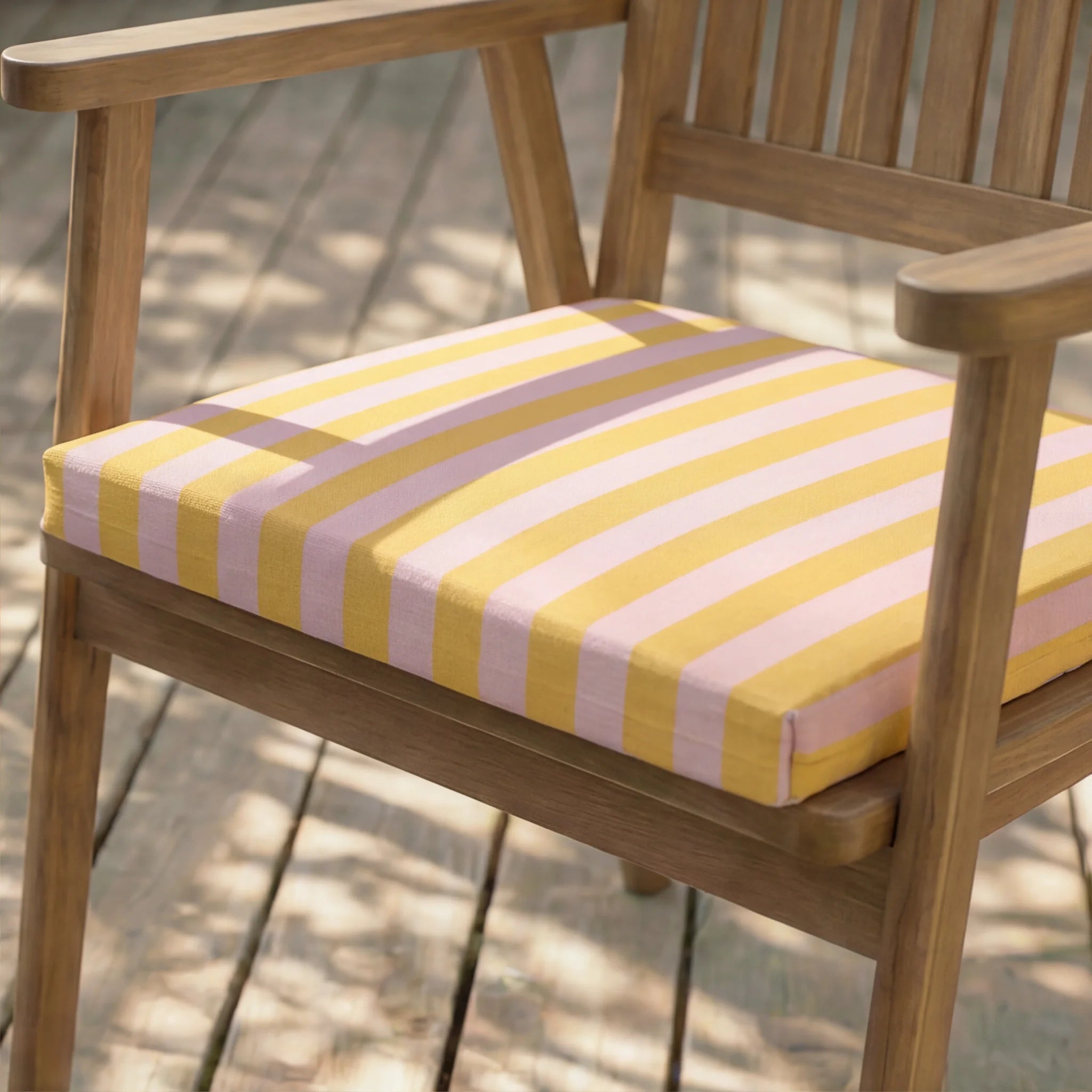 Cojín para asiento acolchado Maglia Yema y Rosa 40x40x5 cm
