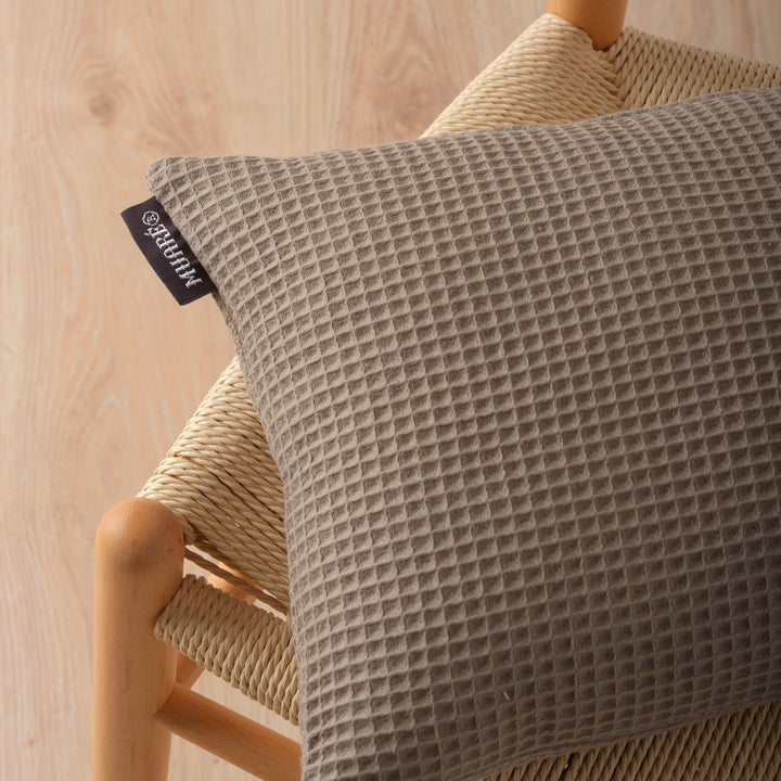 Waffle Wallnut cushion cover 50x50 cm